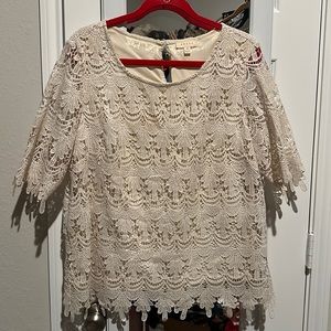 Lined lace blouse